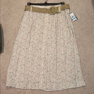 NWT beige floral midi button down skirt with stretch woven belt (XL)